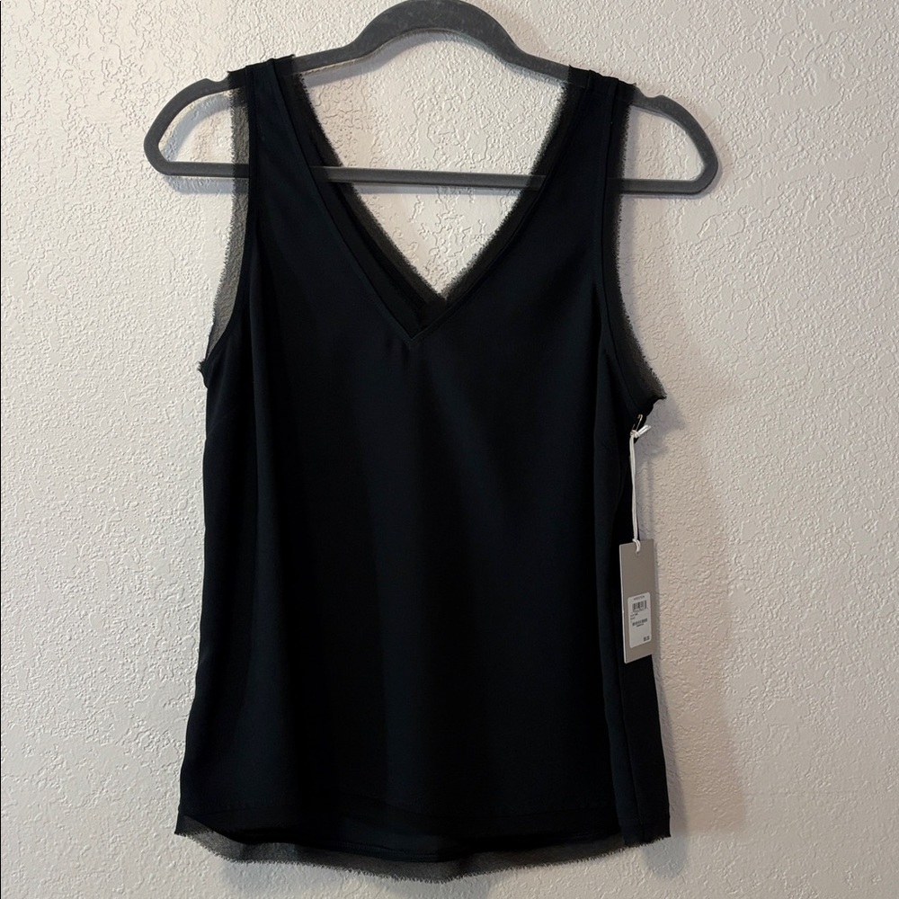 Chelsea 28 Tank Top Black V Neck S